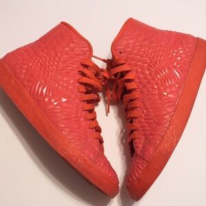 Nike Women Blazer Mid DMB Sneaker Bright Crimson 807455-600 Size 7